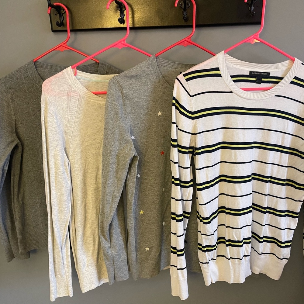 Lot of 4 Banana Republic sweaters